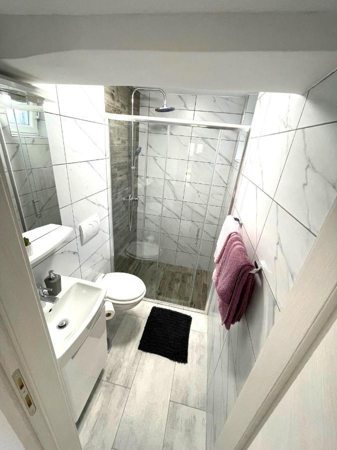 Apartment Dida Krk Town Buitenkant foto